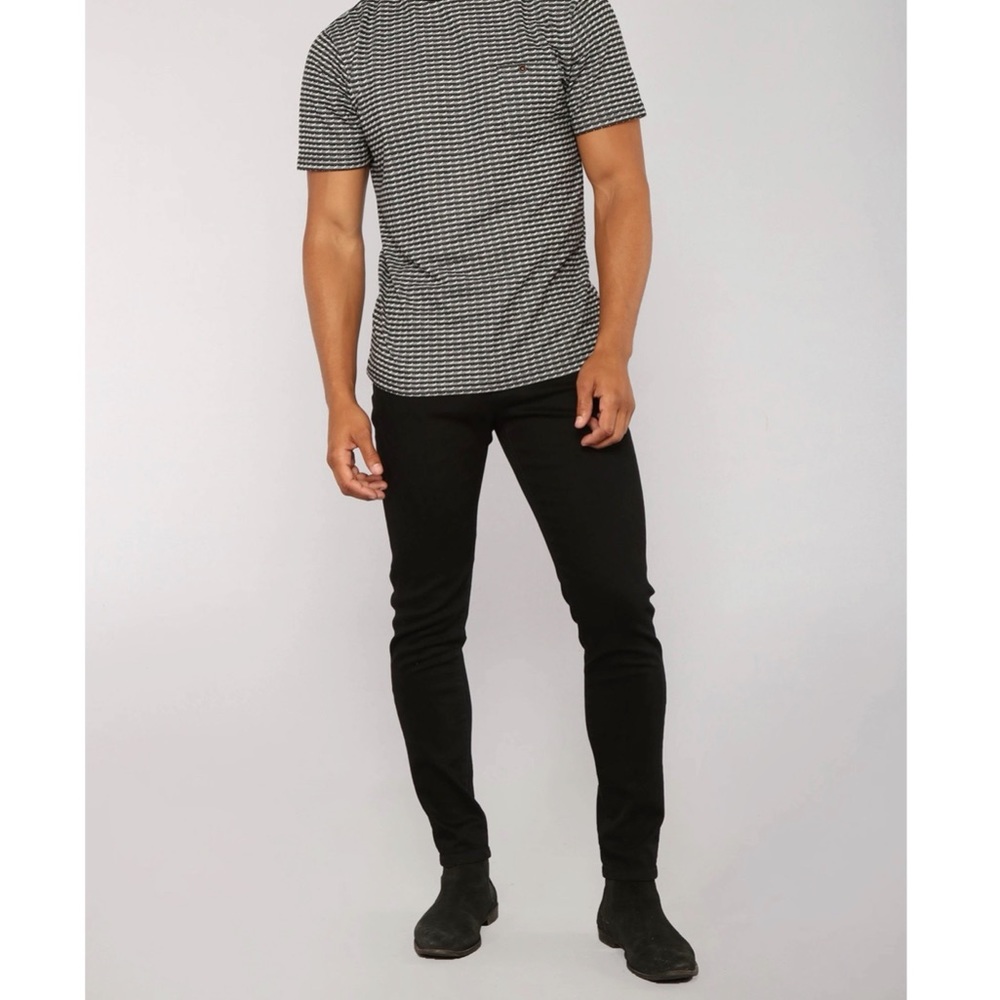 Black FashionNova Slim Jeans!